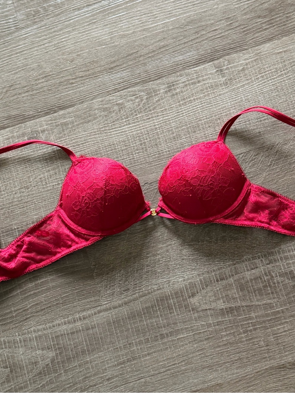 Victoria’s Secret Very Sexy Red Lace Push-Up Bra 34A